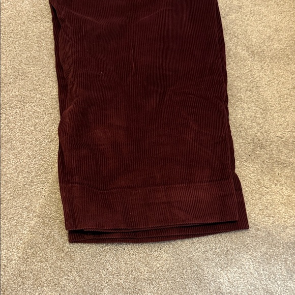 Old Navy Women's Burgundy Wide Leg Corduroy Pants - Picture 4 of 4